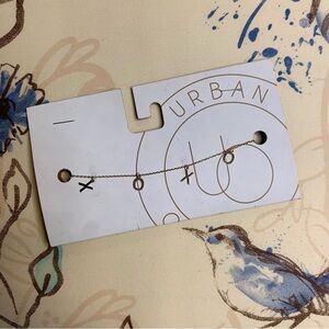 💜 Urban Outfitters XOXO Gold Choker Necklace NWT